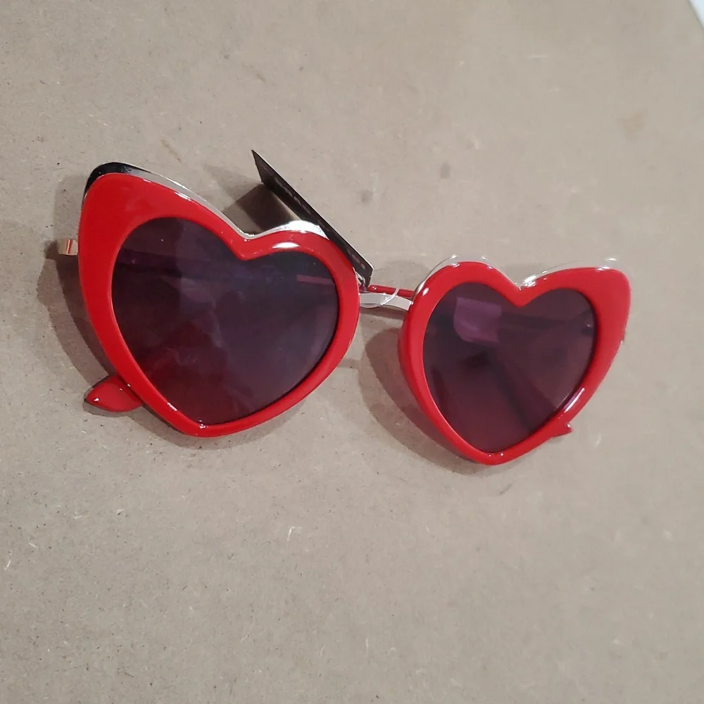 Red heart shaped cat eye retro vintage pinup style sunglasses new‎